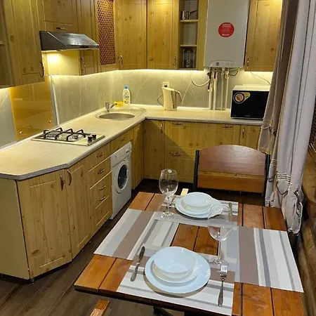 Forest House Деревянный коттедж